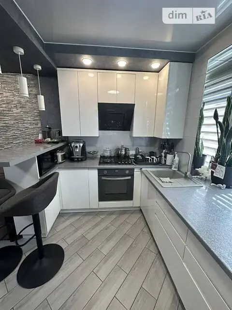 Зображення Полтава, 2x кімнатна квартира - Продаж, Башкирцевої Марії вул.,