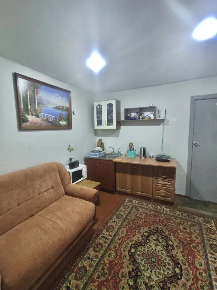 Зображення Продаж 1 - кімнатної квартири, площею - 27 кв.м., мікрорайон - Алмазний