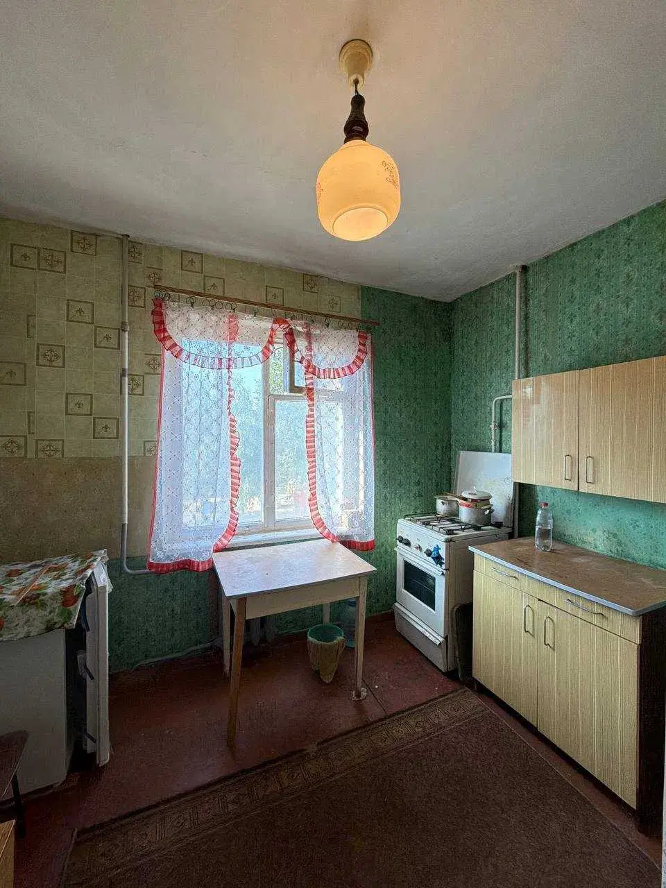 Зображення Продаж 1 - кімнатної квартири, площею - 36 кв.м., мікрорайон - Алмазний