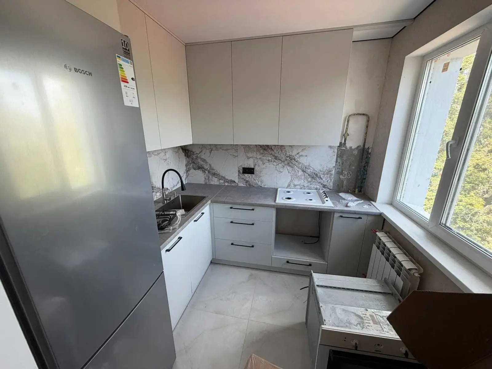 Зображення Продаж 3 - кімнатної квартири, площею - 52 кв.м., мікрорайон - Алмазний