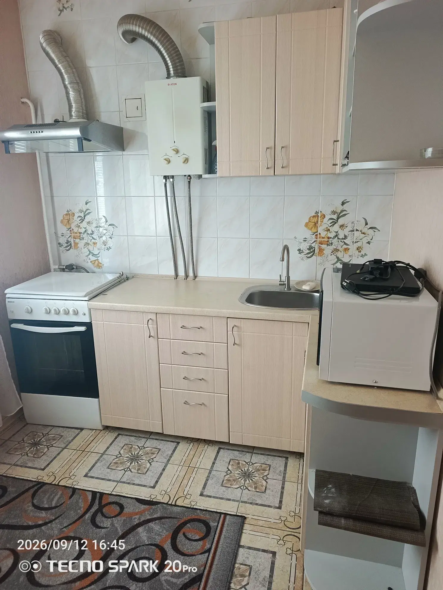 Зображення Продаж 2 - кімнатної квартири, площею - 55 кв.м., район - Машівський