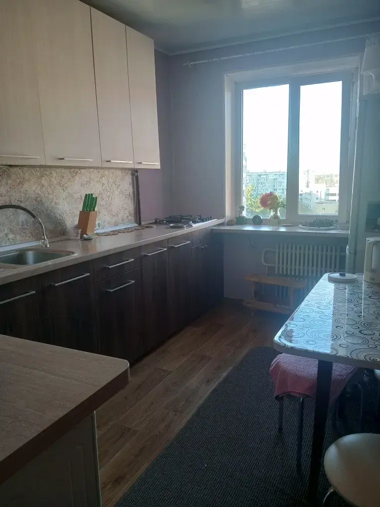 Зображення Продаж 4 - кімнатної квартири і більше, площею - 80 кв.м., мікрорайон - Левада