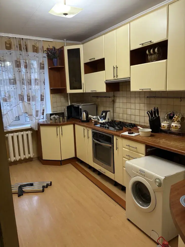 Зображення Продаж 3 - кімнатної квартири, площею - 72 кв.м., мікрорайон - Левада
