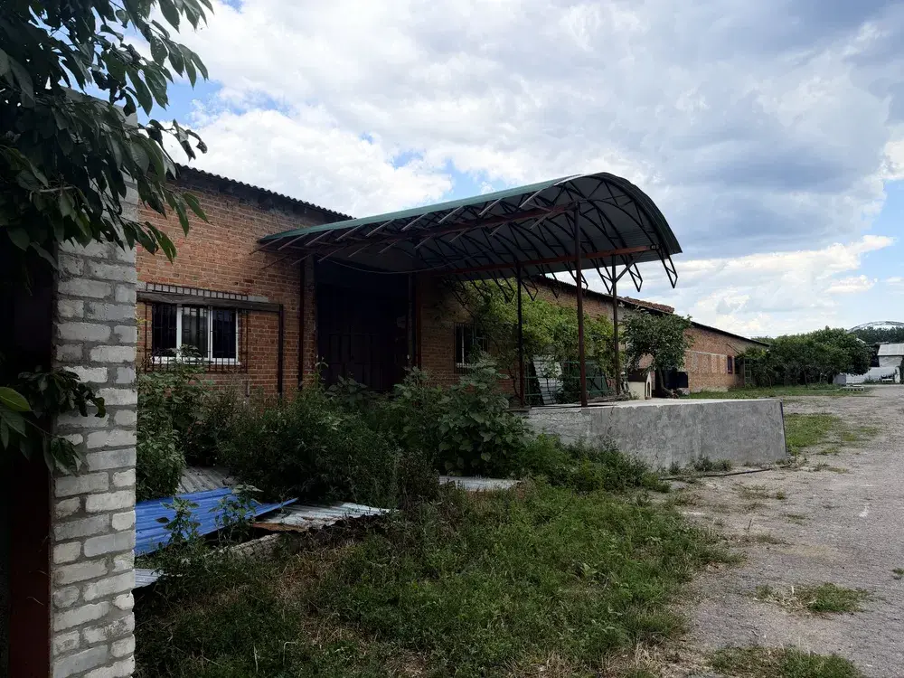 Зображення Продаж комерційного приміщення, площею - 3200 кв.м., район - Полтавський р-н